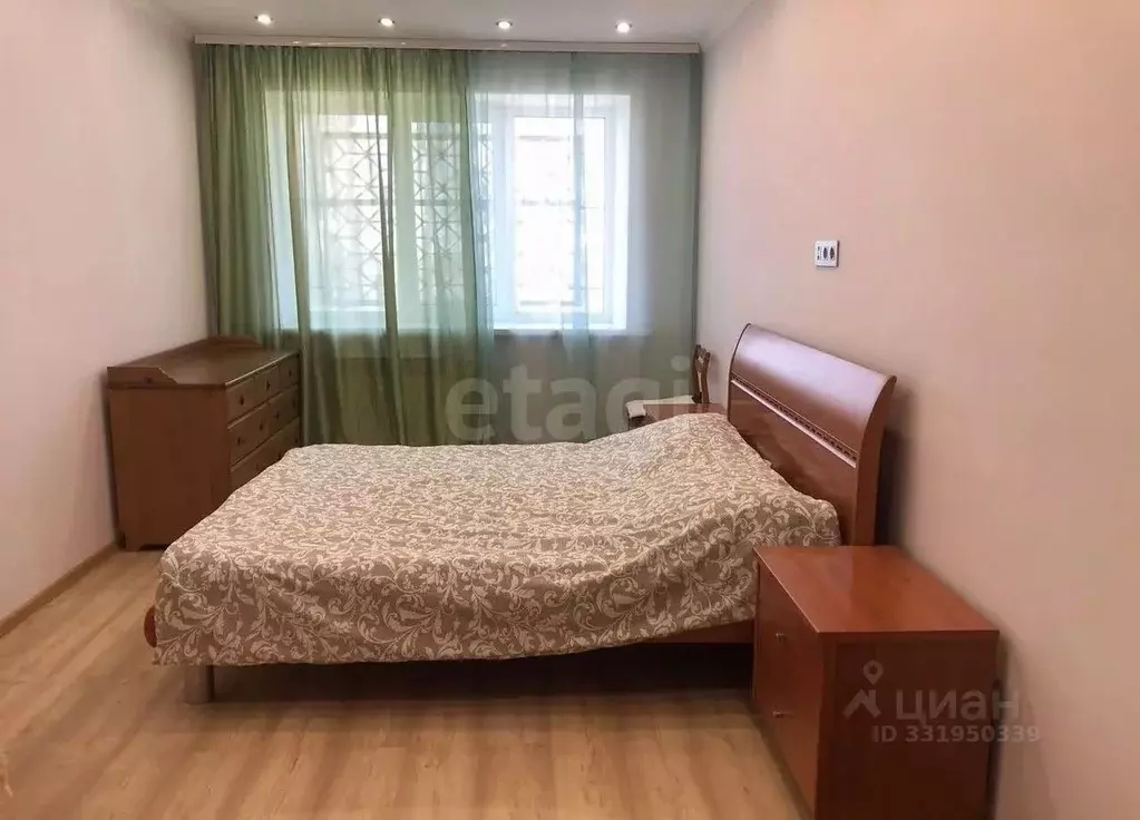1-к кв. Тюменская область, Тюмень ул. Олега Антонова, 2 (37.0 м) - Фото 1