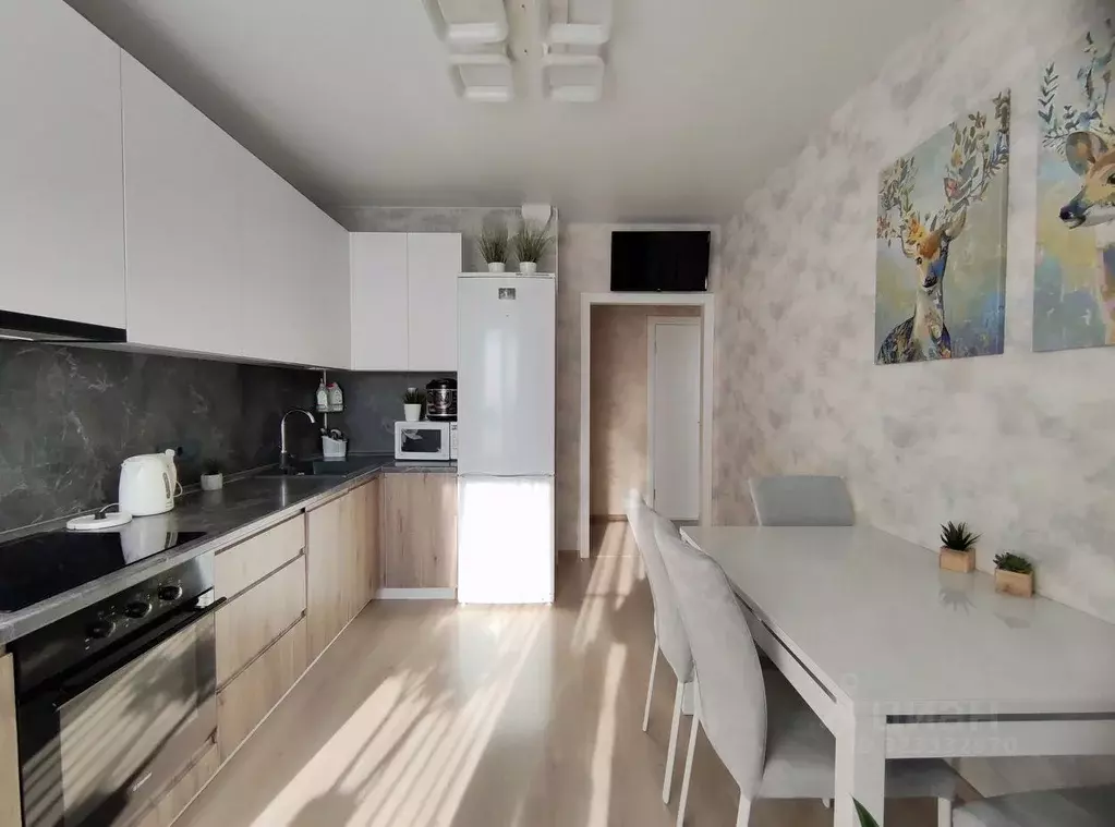 2-к кв. Пермский край, Пермь ул. Революции, 52В (57.9 м) - Фото 1