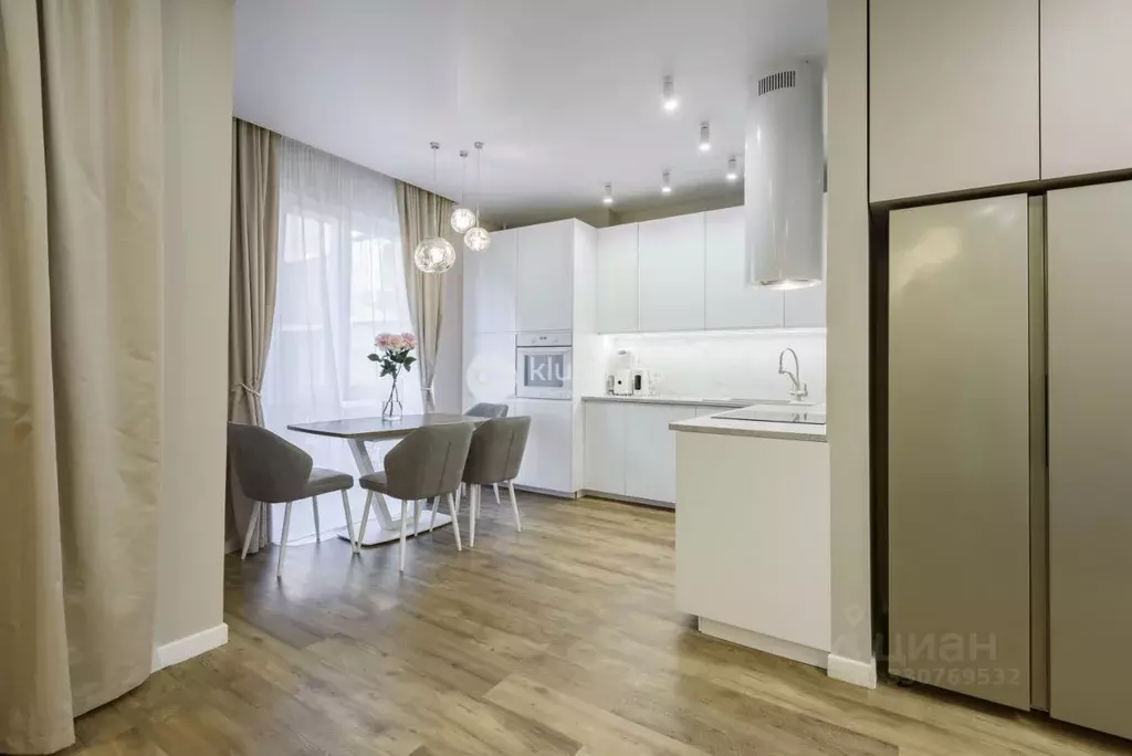 2-к кв. Татарстан, Казань ул. Генерала Ерина, 13к2 (84.1 м) - Фото 1