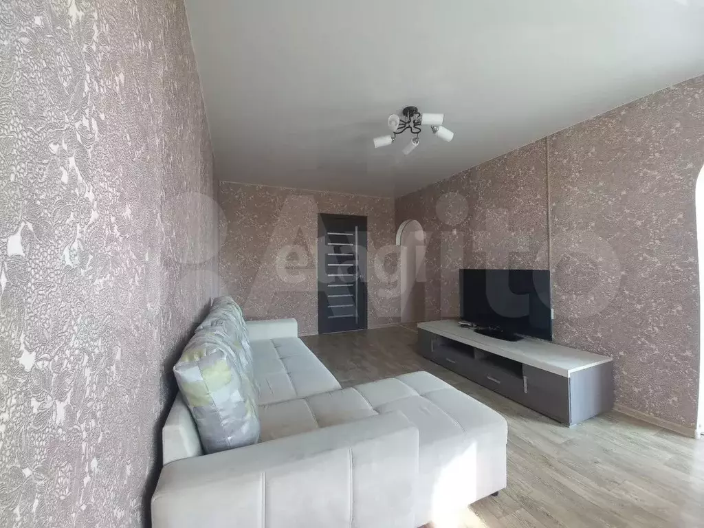 2-к. квартира, 46 м, 5/5 эт. - Фото 0