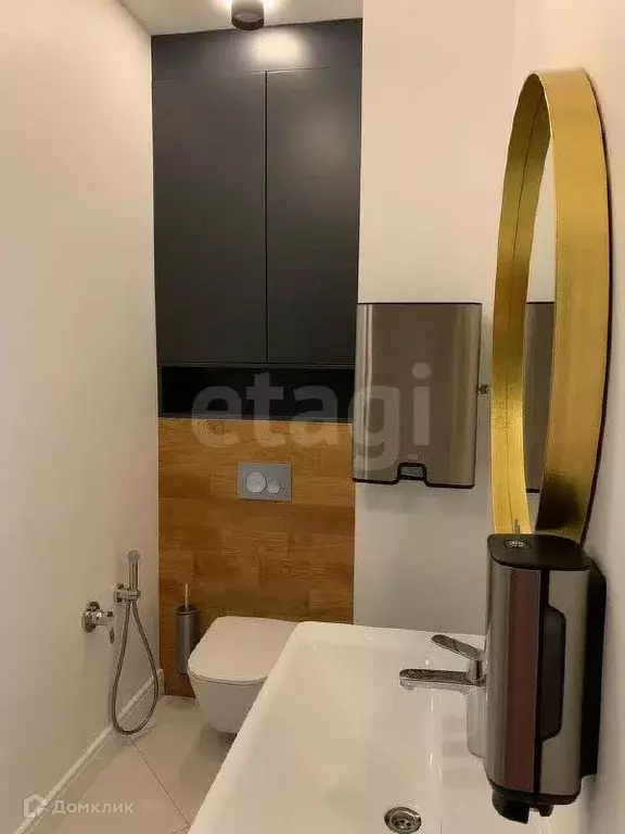 Продаётся 4-к квартира, 217 м - Фото 0