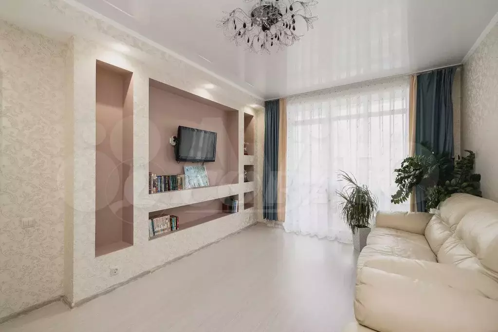 1-к. квартира, 42,5 м, 10/17 эт. - Фото 1