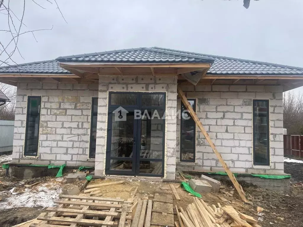 Дом в Тульская область, Донской Новоугольный мкр, ул. Ленина, 5 (100 ... - Фото 1