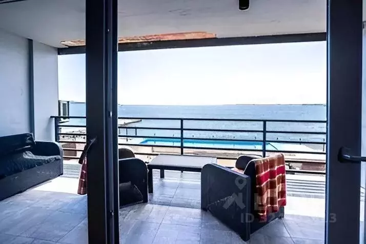 Дом в Краснодарский край, Геленджик бул. Приморский, 29 (200 м) - Фото 1