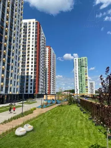 1-к кв. Башкортостан, Уфа Дема жилрайон, Экогород Яркий мкр, наб. ... - Фото 0