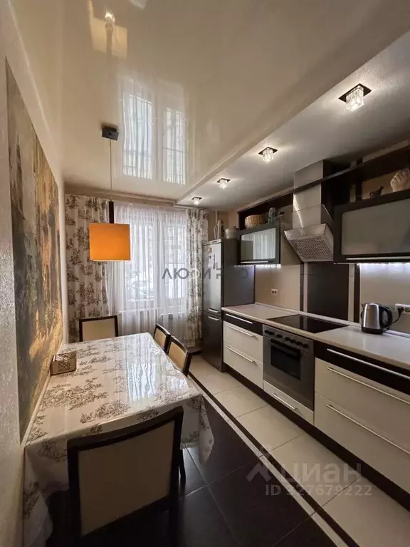 3-к кв. Кировская область, Киров Комсомольская ул., 89 (66.6 м) - Фото 1