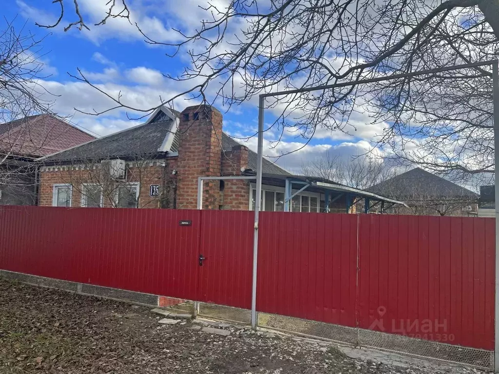 Дом в Краснодарский край, Славянск-на-Кубани ул. Фурманова (50 м) - Фото 0