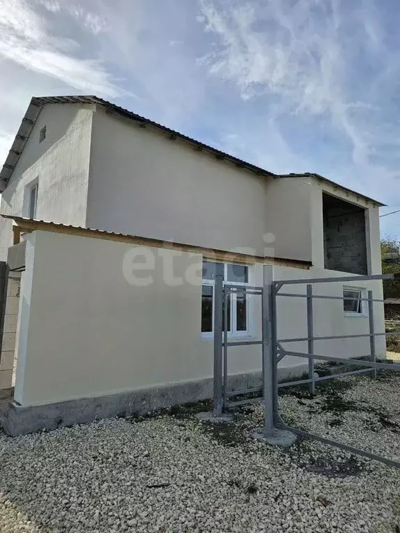 Дом в Крым, Симферопольский район, Добровское с/пос, Лозовое-3 массив, ... - Фото 1