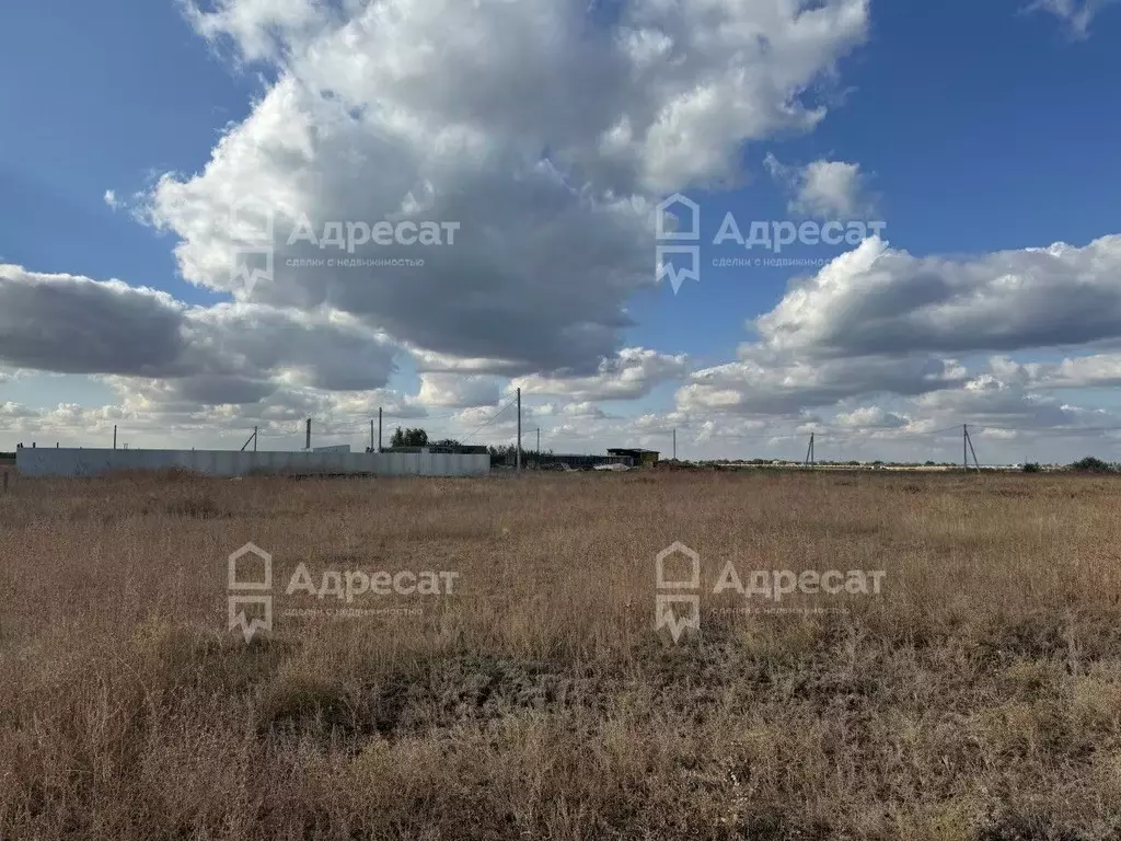 Участок в Волгоградская область, Волжский пос. Уральский,  (6.0 сот.) - Фото 1
