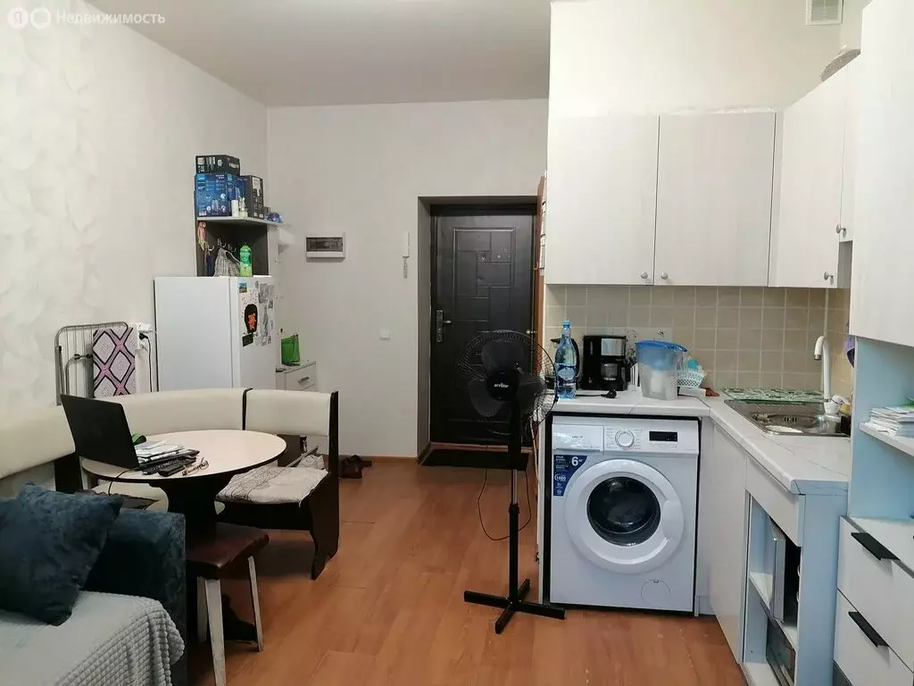 Квартира-студия: Барнаул, Весенняя улица, 16А (18.5 м) - Фото 0