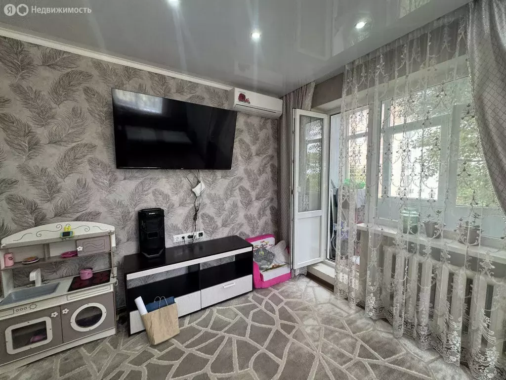 1-комнатная квартира: Волгодонск, улица Гагарина, 31 (52.3 м) - Фото 1
