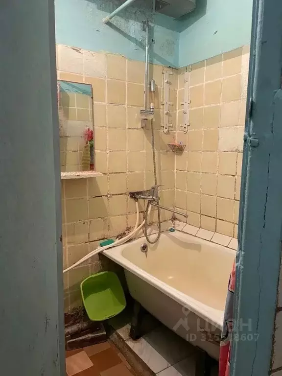 Комната Псковская область, Псков ул. Киселева, 8 (11.0 м) - Фото 1