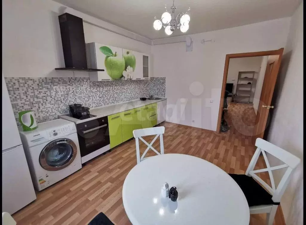 3-к. квартира, 80 м, 2/9 эт. - Фото 0