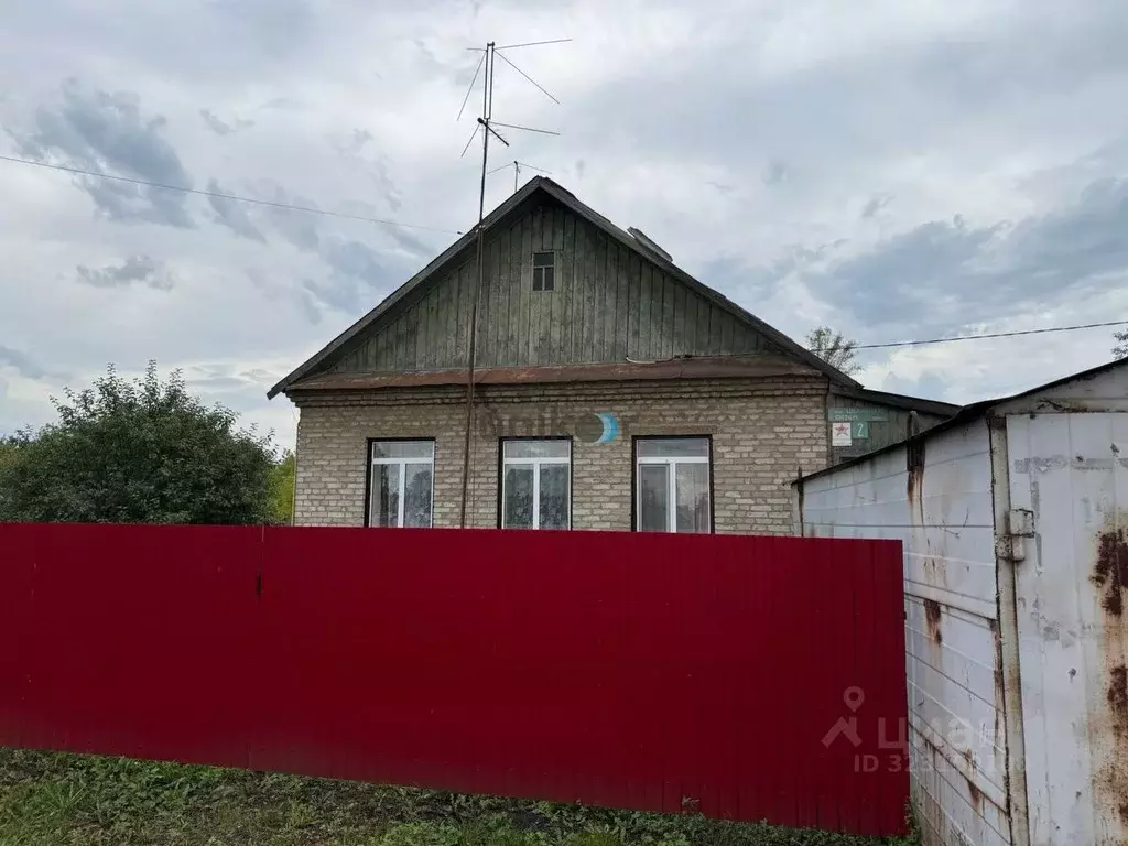 Дом в Башкортостан, Иглинский сельсовет, с. Иглино ул. Ворошилова, 13 ... - Фото 2