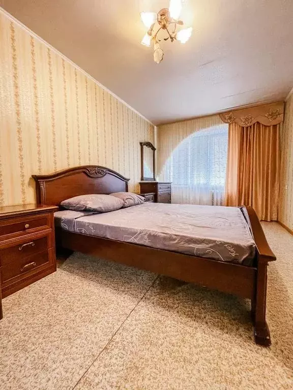 3-к кв. Самарская область, Сызрань ул. Ватутина, 154 (75.0 м) - Фото 0