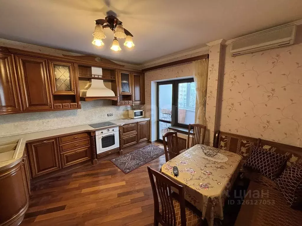 3-к кв. Москва ул. Генерала Белобородова, 11 (113.3 м) - Фото 1