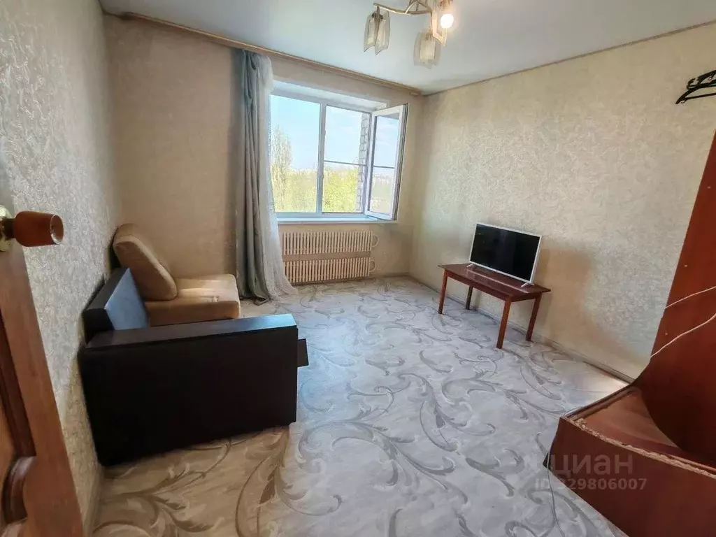 2-к кв. Белгородская область, Старый Оскол Лебединец мкр, 27А (30.5 м) - Фото 1