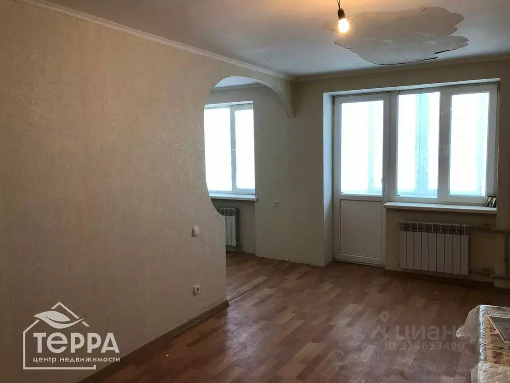 3-к кв. Крым, Евпатория просп. Победы, 17 (58.0 м) - Фото 0