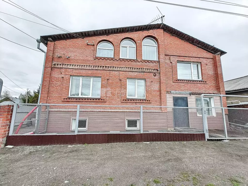 Дом в Новосибирская область, Новосибирск ул. Гайдара, 23 (325 м) - Фото 0