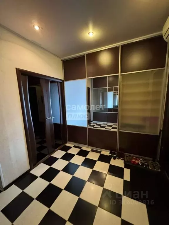 2-к кв. Астраханская область, Астрахань ул. Куликова, 13к3 (59.9 м) - Фото 1