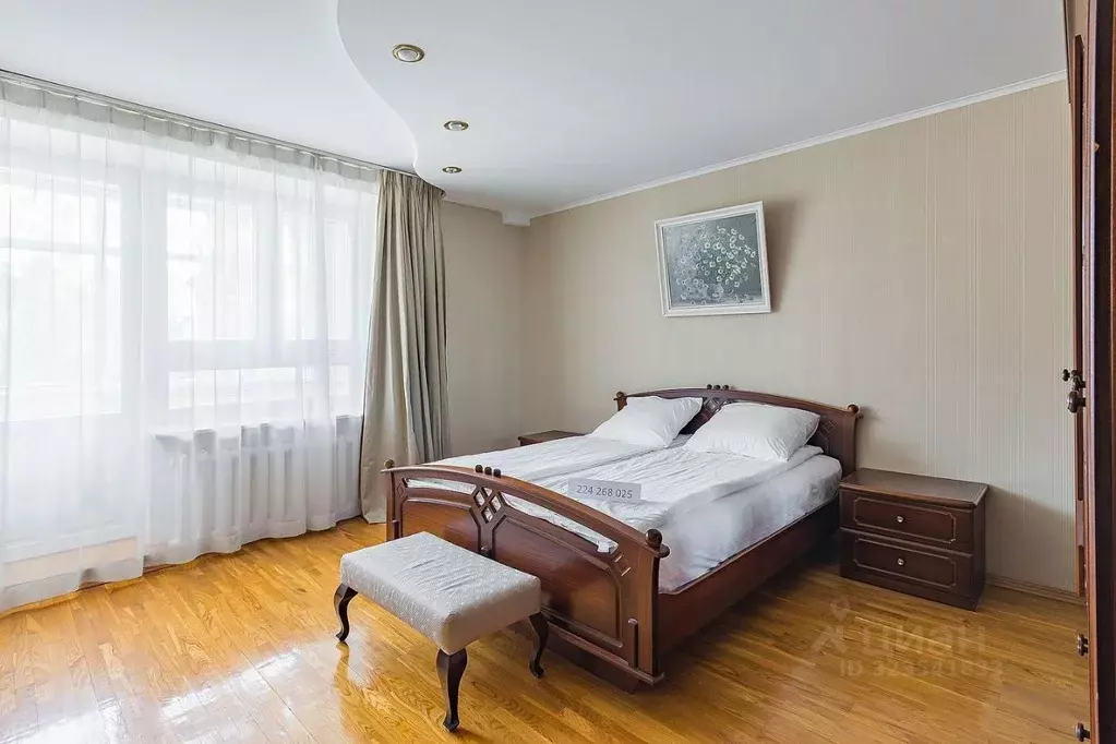 3-к кв. Нижегородская область, Нижний Новгород Ошарская ул., 14 (115.0 ... - Фото 1