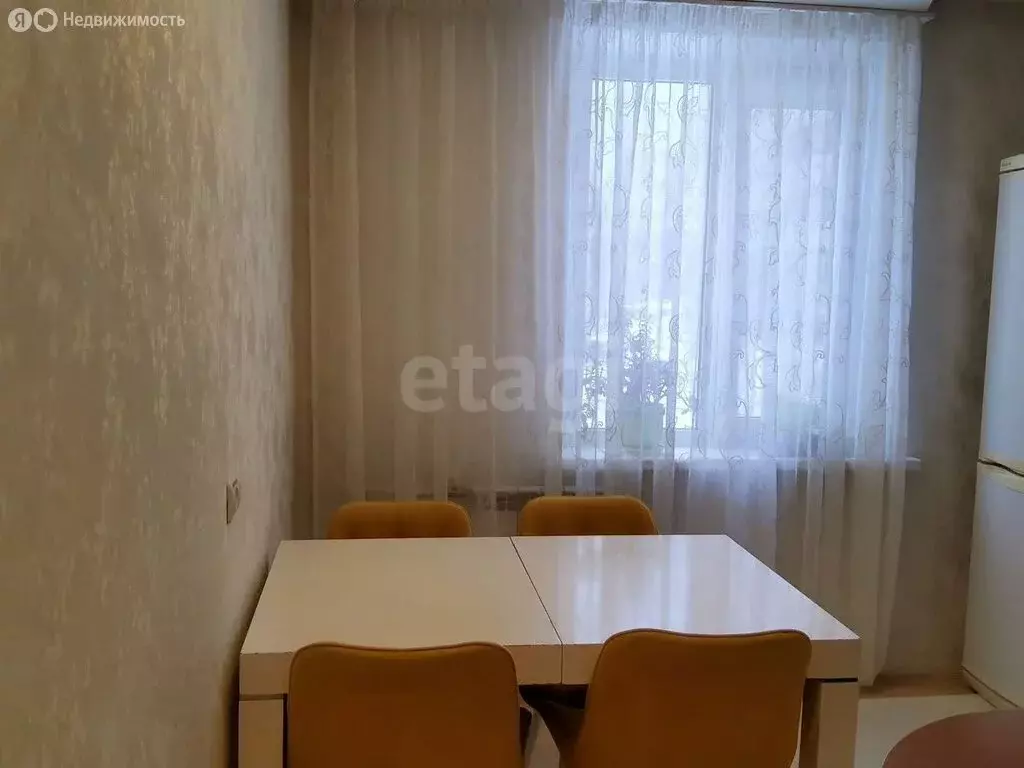 3-комнатная квартира: Сыктывкар, проспект Бумажников, 36 (67 м) - Фото 1