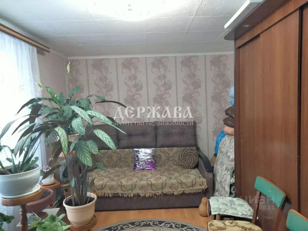 Дом в Белгородская область, Старооскольский городской округ, с. ... - Фото 1