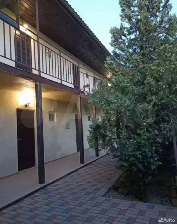 Комната 18 м, 2/2 эт. - Фото 1