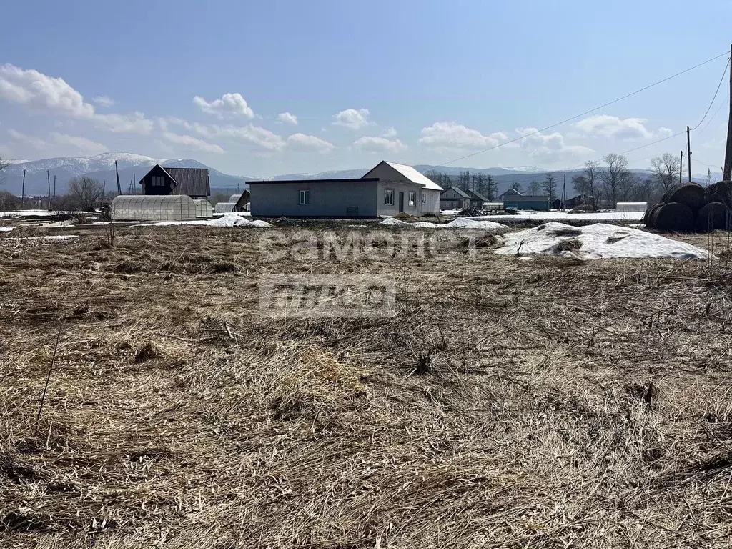 Участок в Сахалинская область, Южно-Сахалинск городской округ, с. ... - Фото 0