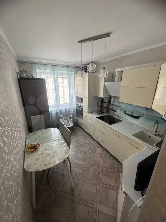 1-к. квартира, 40 м, 9/10 эт. - Фото 0