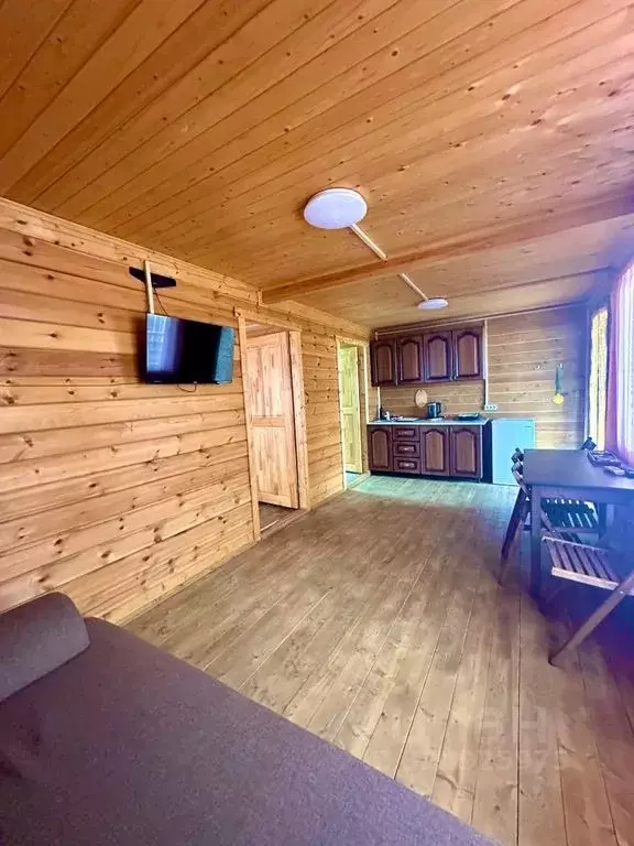 Дом в Крым, Черноморский район, Оленевское с/пос, с. Оленевка ул. ... - Фото 2