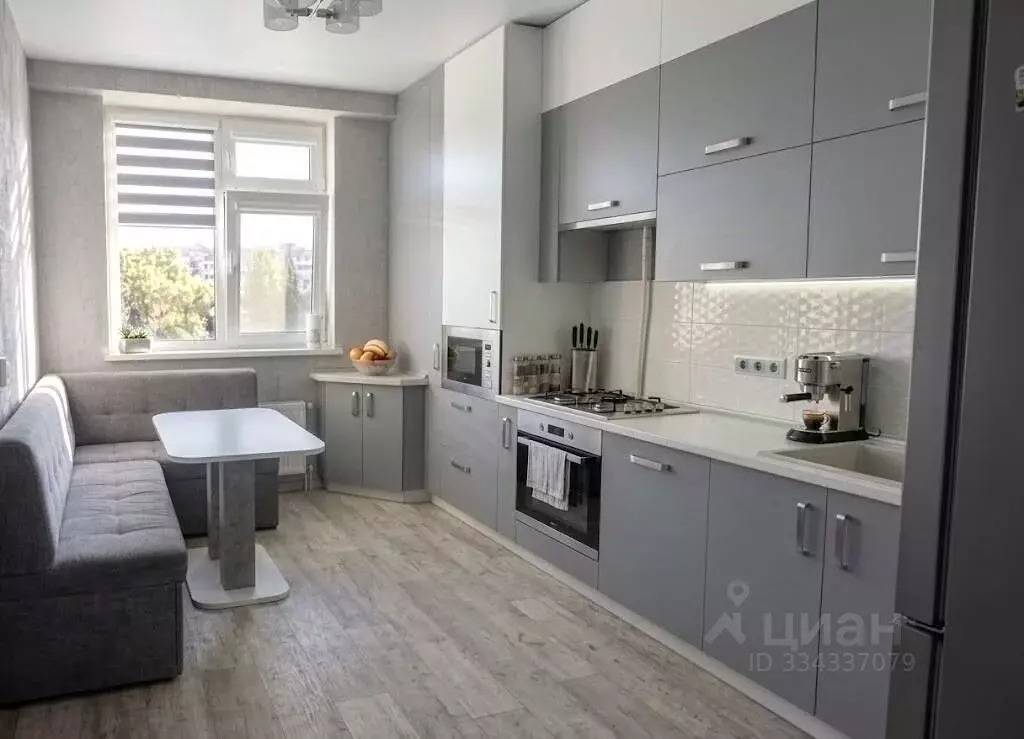 1-к кв. Крым, Симферополь ул. Батурина, 101 (41.3 м) - Фото 1
