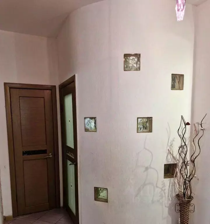 3-к кв. Саха (Якутия), Якутск ул. Ларионова, 8 (84.9 м) - Фото 1