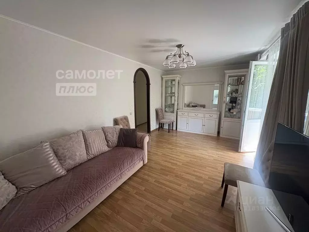 3-к кв. Москва Очаковское ш., 17К1 (65.7 м) - Фото 1