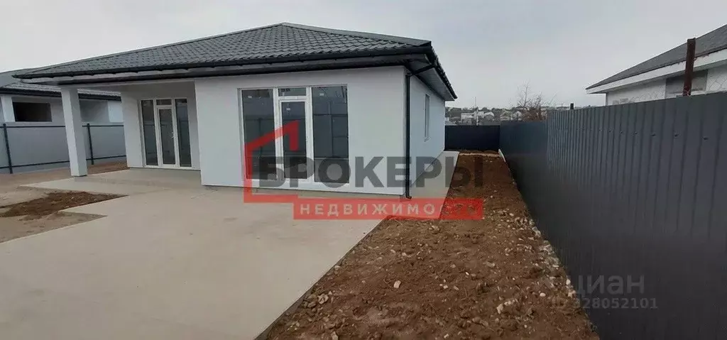 Дом в Севастополь Рассвет-3 садоводческое товарищество,  (120 м) - Фото 1