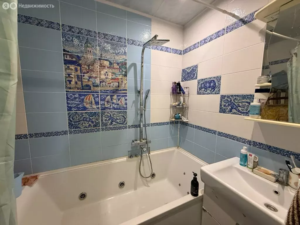 4-комнатная квартира: Нижний Новгород, улица Академика Сахарова, 101 ... - Фото 1