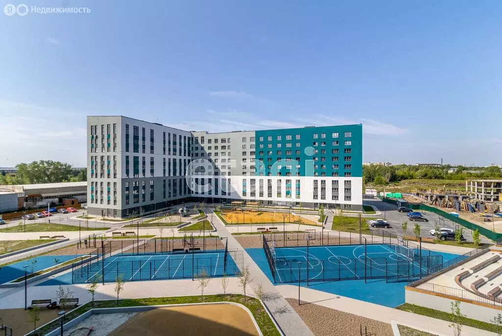 3-комнатная квартира: Тюмень, улица Павла Никольского, 2 (79.9 м) - Фото 2
