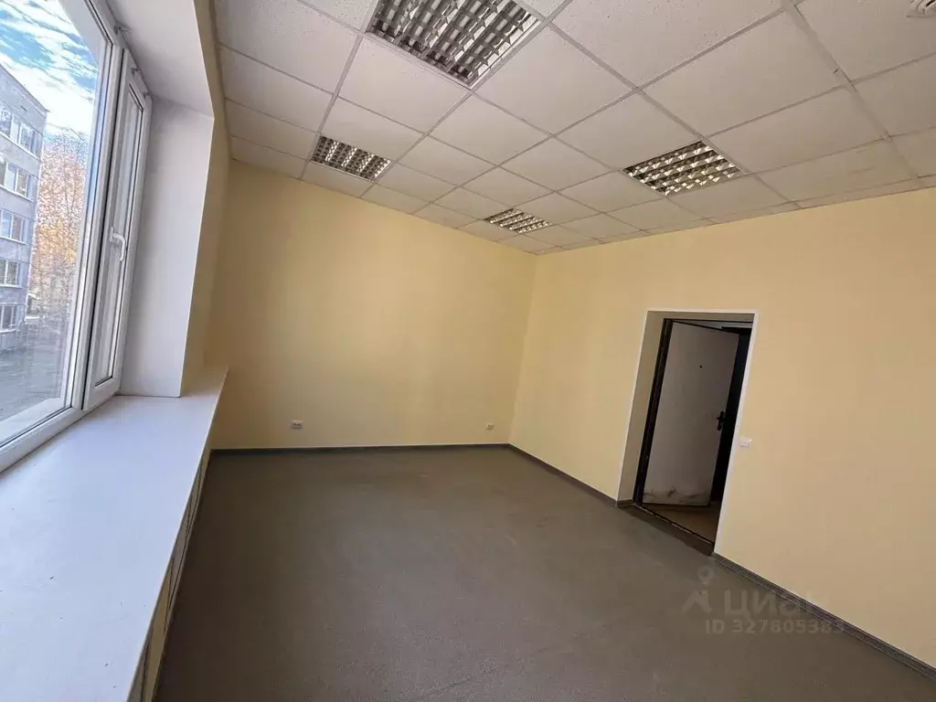 Офис в Коми, Сыктывкар ул. Ленина, 48 (17 м) - Фото 2