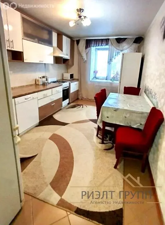 3-комнатная квартира: Казань, улица Фатыха Амирхана, 103 (97.6 м) - Фото 1