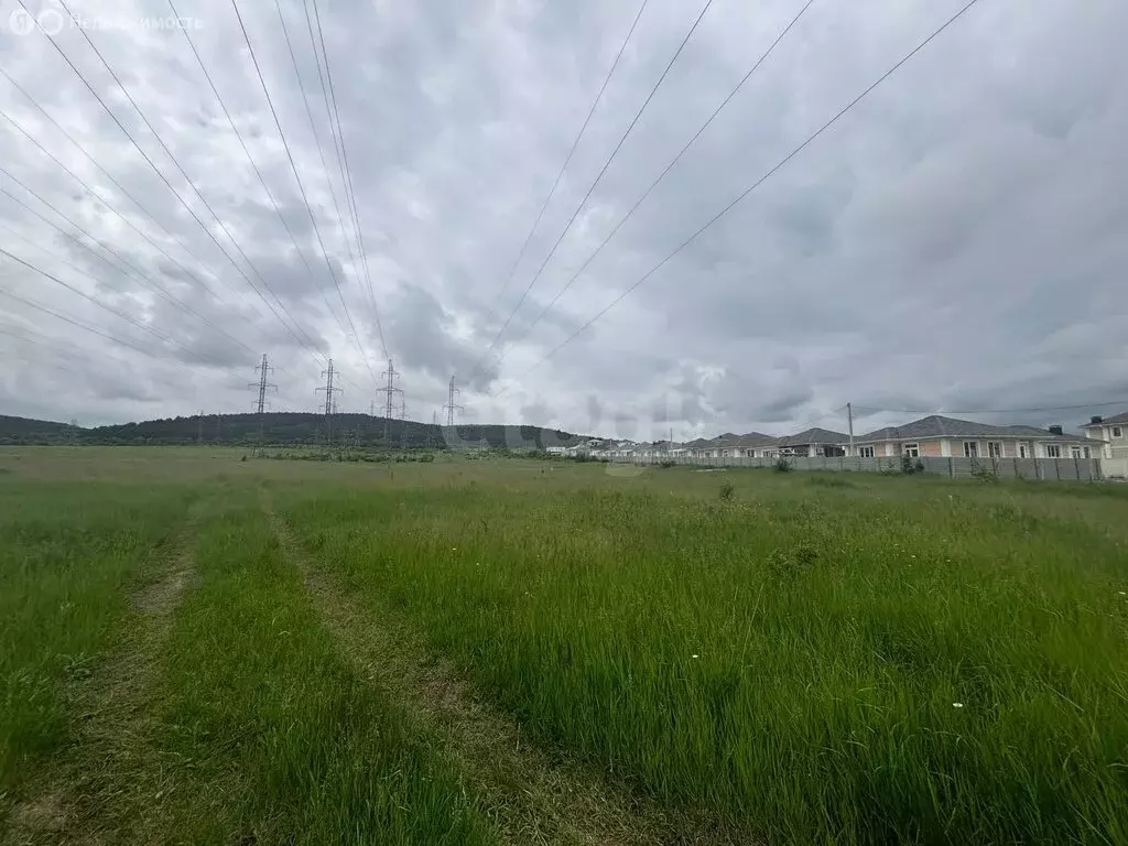 Участок в Симферопольский район, село Трудовое (3.74 м) - Фото 1