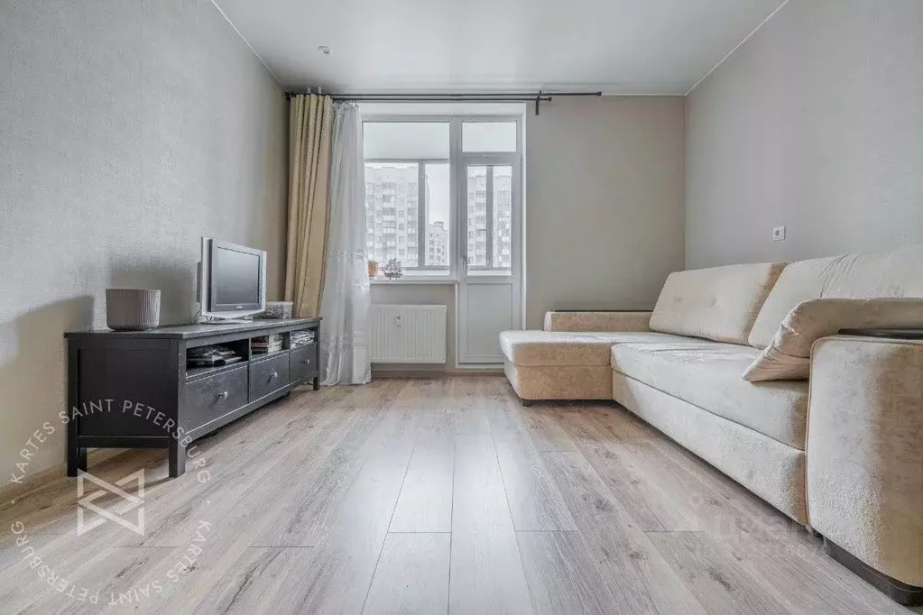 Студия Ленинградская область, Мурино Всеволожский район, бул. ... - Фото 0