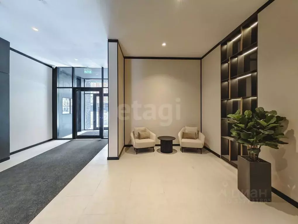 1-к кв. Тюменская область, Тюмень ул. Павла Фитина, 3 (46.7 м) - Фото 1