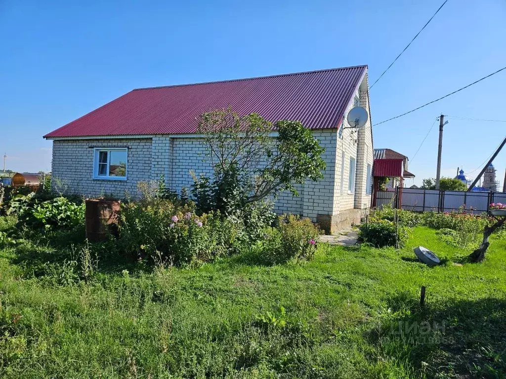 Дом в Ульяновская область, Старомайнский муниципальный округ, с. ... - Фото 1