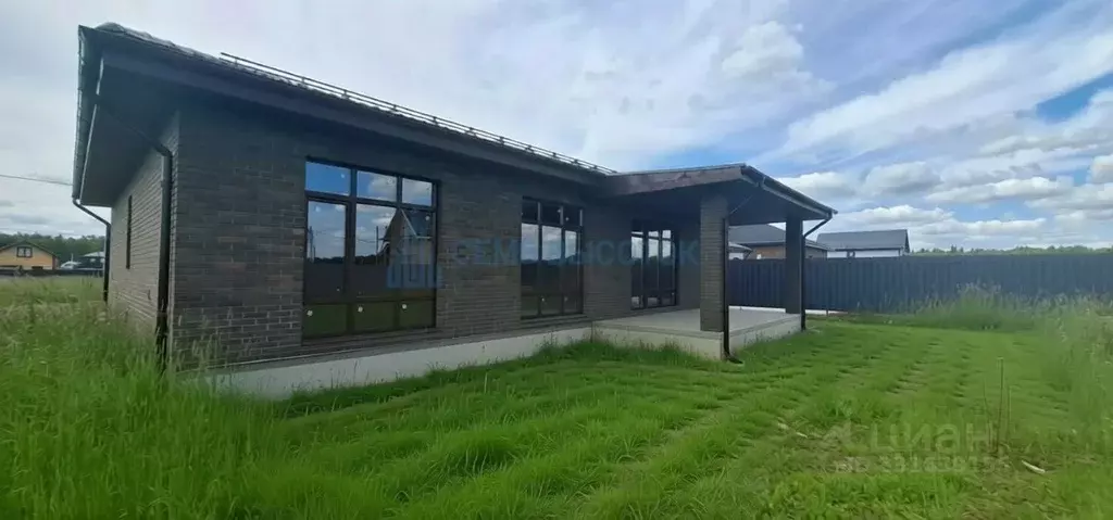 Дом в Московская область, Домодедово городской округ, д. Минаево ул. ... - Фото 1