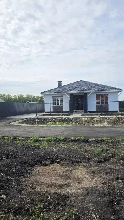 Дом в Воронежская область, с. Новая Усмань  (160 м) - Фото 1