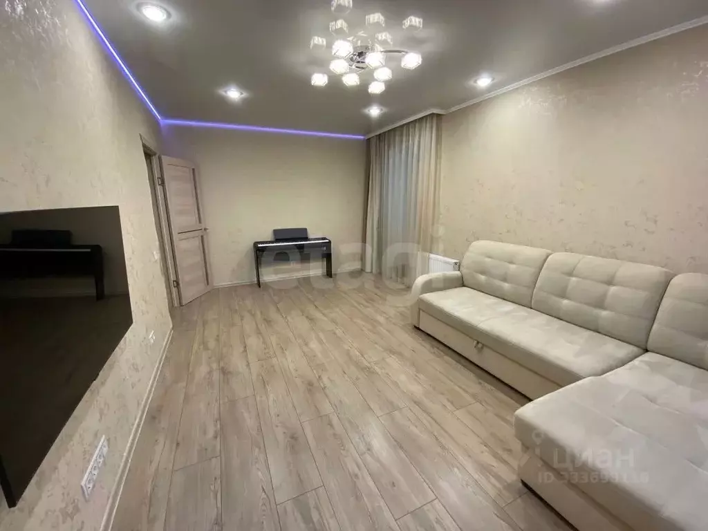 3-к кв. Тюменская область, Тюмень Ямская ул., 90 (105.0 м) - Фото 1
