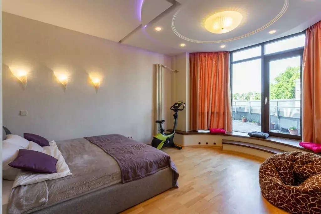 4-к кв. Санкт-Петербург ул. Ленсовета, 34к3 (95.0 м) - Фото 0
