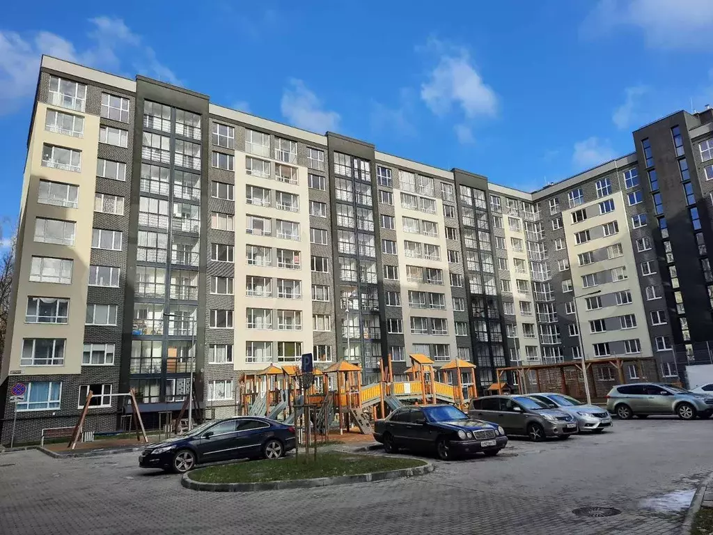 2-к. квартира, 60 м, 2/9 эт. - Фото 1