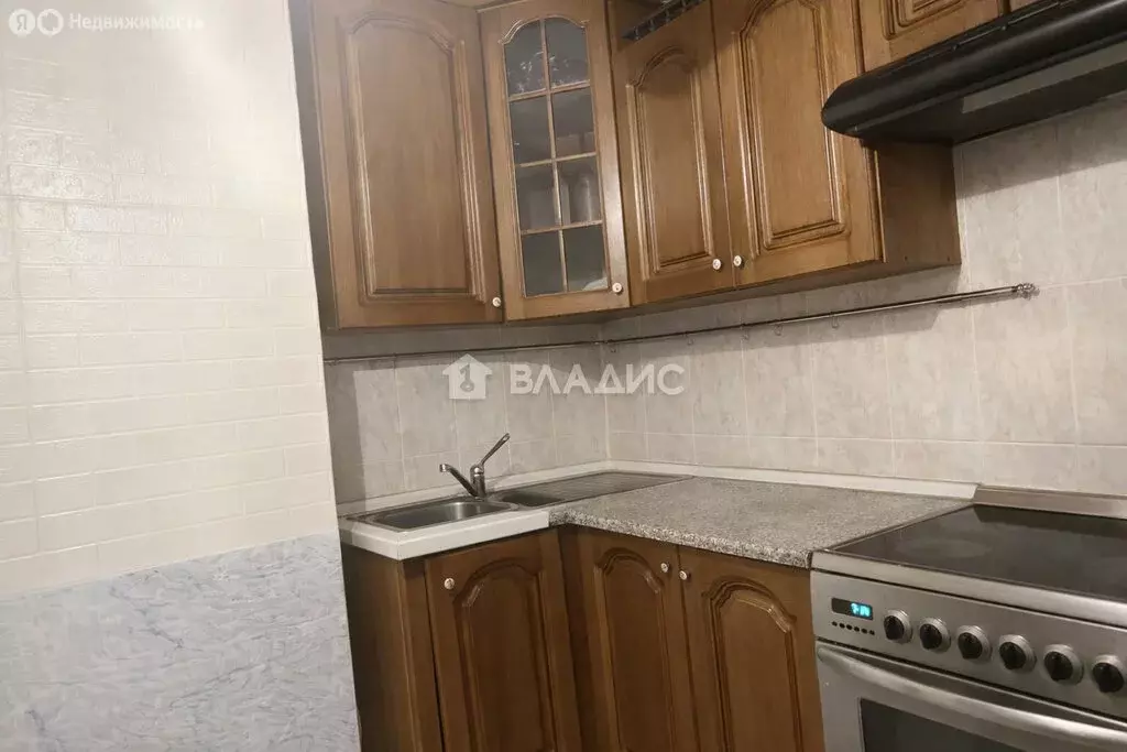 3-комнатная квартира: Москва, улица Барышиха, 50 (74.4 м) - Фото 2