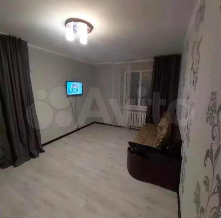 1-к. квартира, 30 м, 1/5 эт. - Фото 0